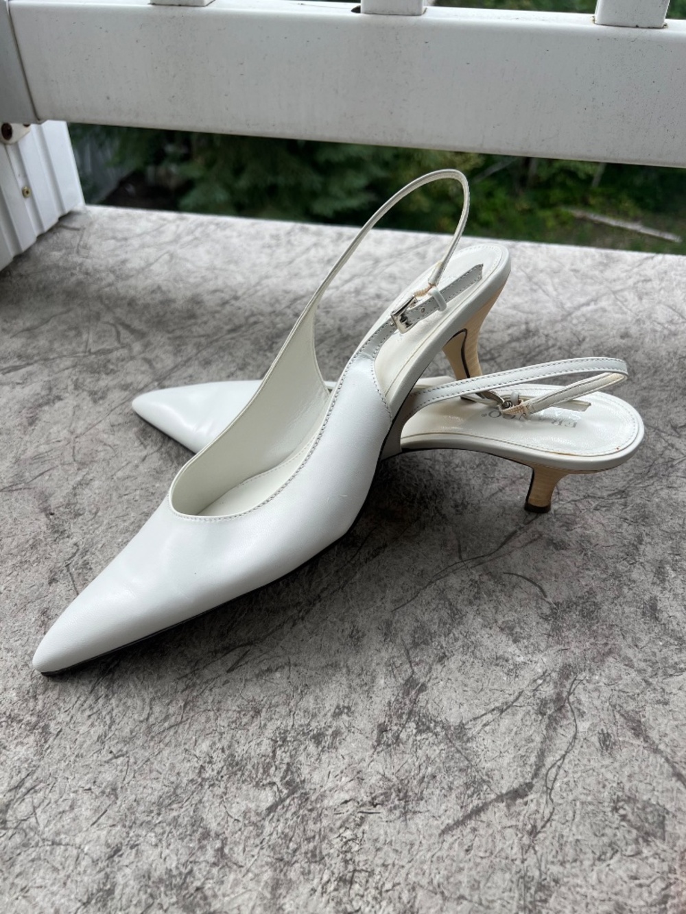 Franco Sarto White Leather Slingback Kitten Heels 9M Pointed Toe Pumps